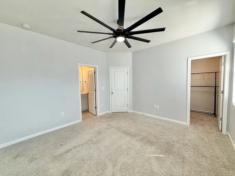 88 Liam St — Photo 13