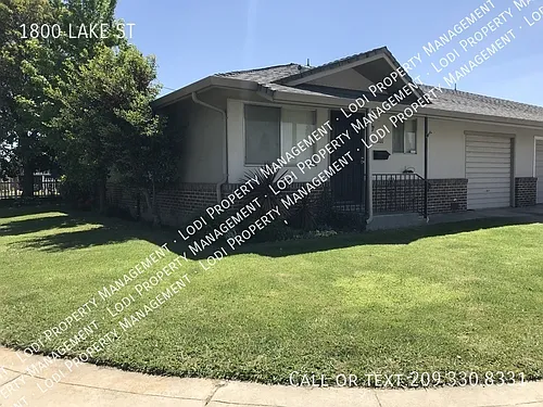 1800 Lake St Photo 1