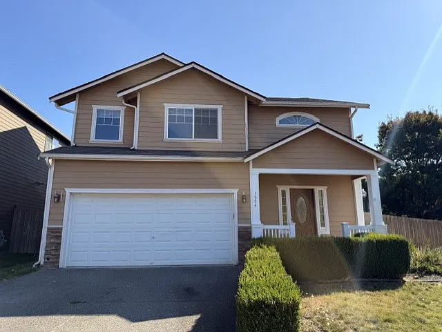 1554 Amethyst St SE