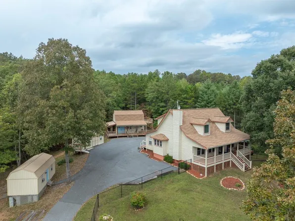 163 Daylily Dr, Marble, NC 28905