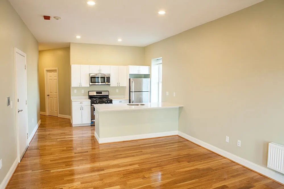 4 bed, 1500 sqft, $3,750 — Photo 1