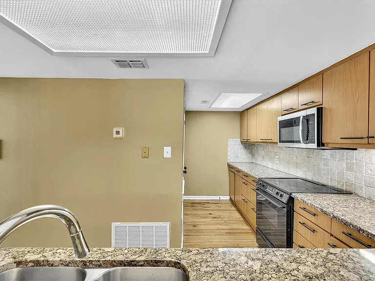 2918 Ranch Road 620 N #C118 — Photo 7