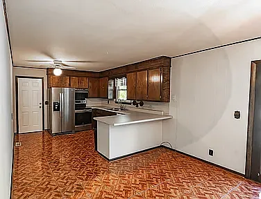 1556 Brookdale Ave — Photo 10