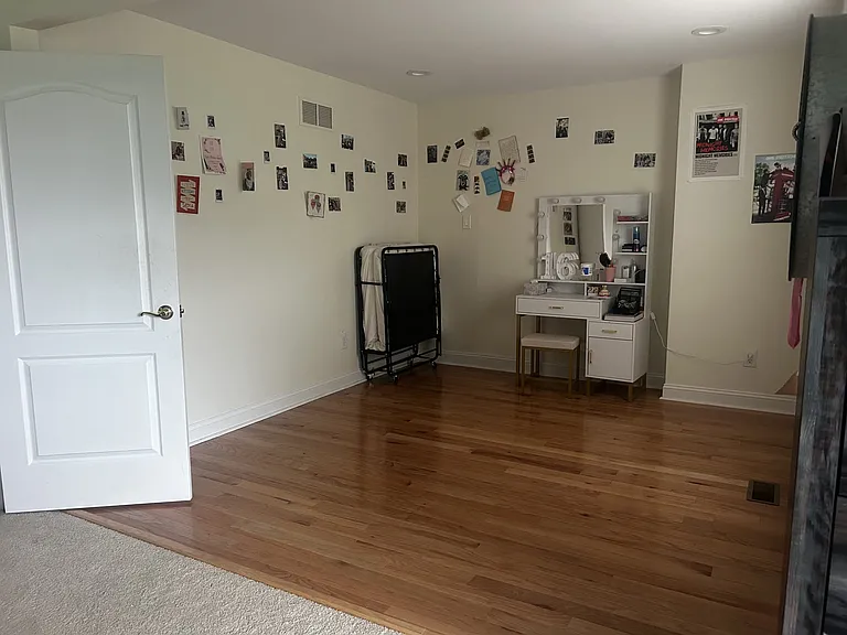 501 Raintree Cir — Photo 14
