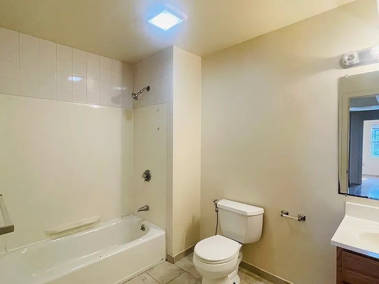 34 Raymond St #A — Photo 14
