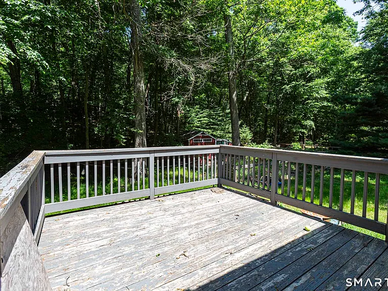 320 Three Mile Rd — Photo 36