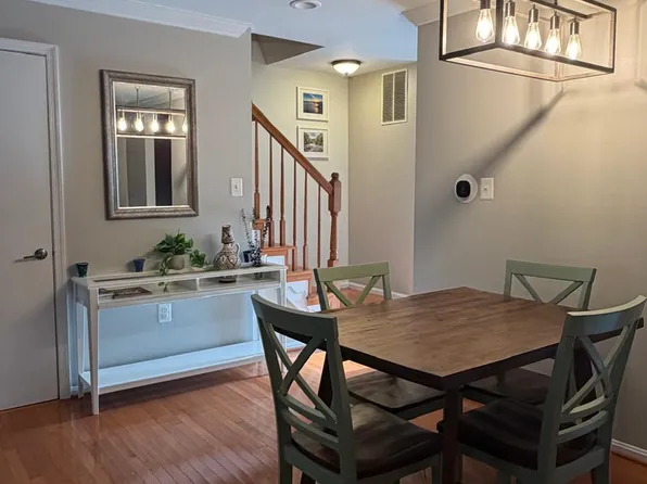 2961 Cashel Ln, Vienna, VA 22181