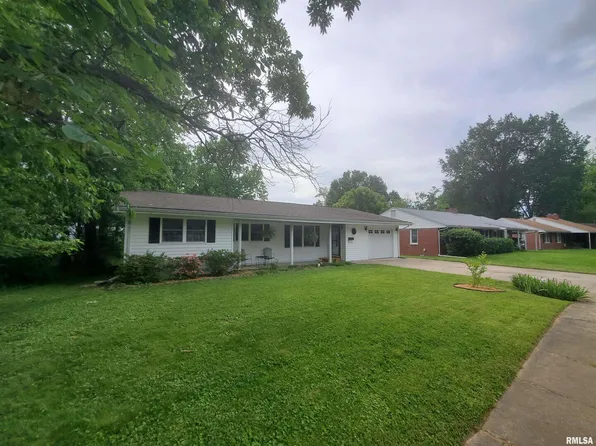 614 S Skyline Dr, Carbondale, IL 62901