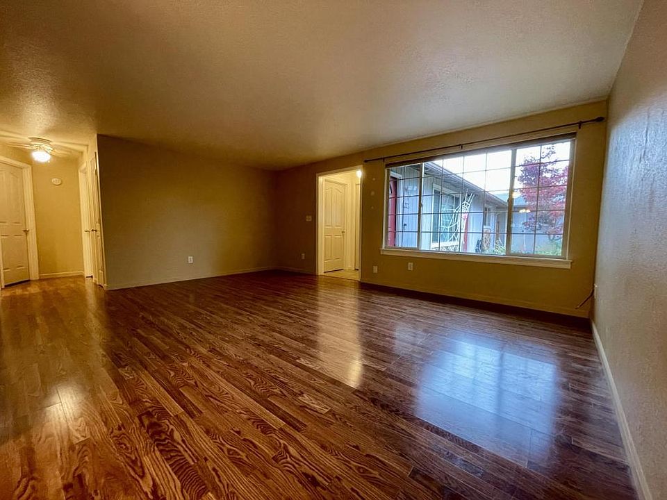 1st image of 277 E 1st Ave