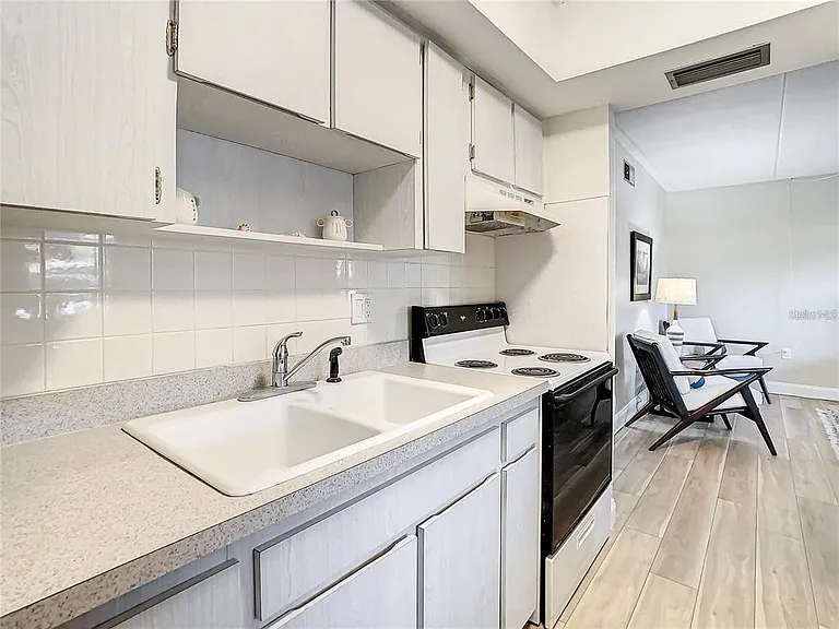 841 Patricia Ave #103 — Photo 14