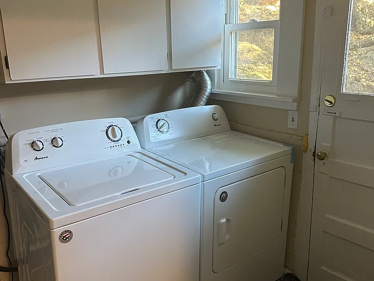 40 Manor Rd — Photo 17