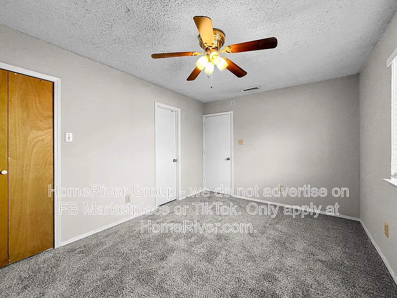 3 bed, 2.0 bath, 1260 sqft, $1,600 — Photo 4