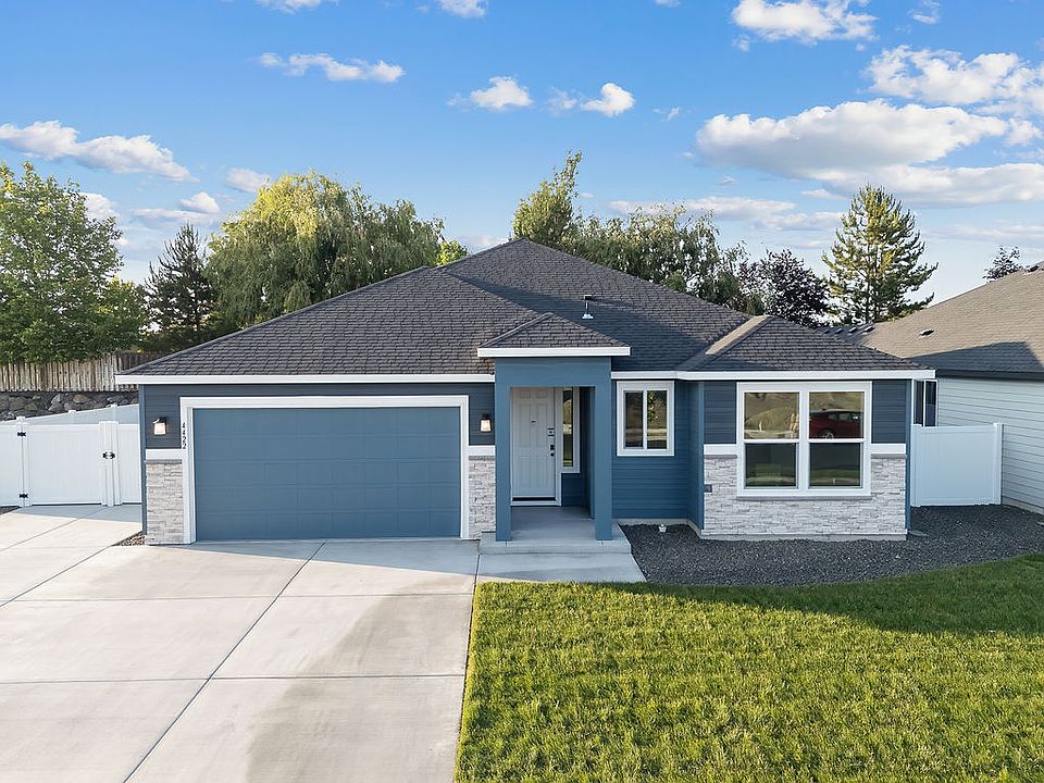 4422 W Thrush ST by Aho Construction