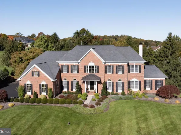 61 Woodside Ln, New Hope, PA 18938
