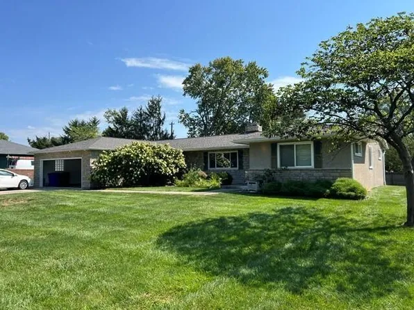 4000 Ritamarie Dr, Columbus, OH 43220