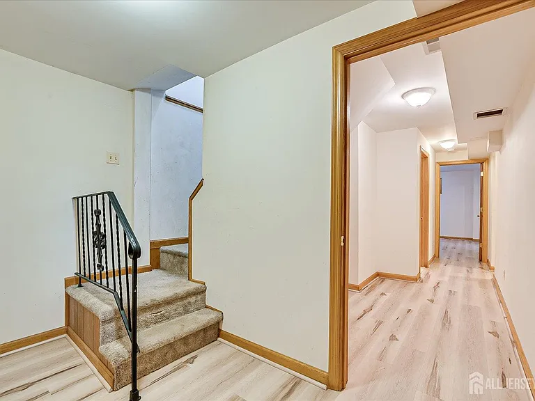 23 Cardownie St — Photo 52