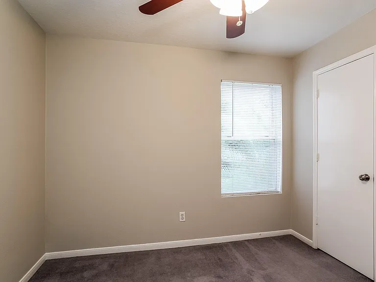 947 Leadenhall Cir — Photo 10