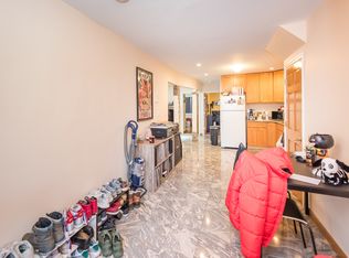 20-18 33rd St #1A, Astoria, NY 11105