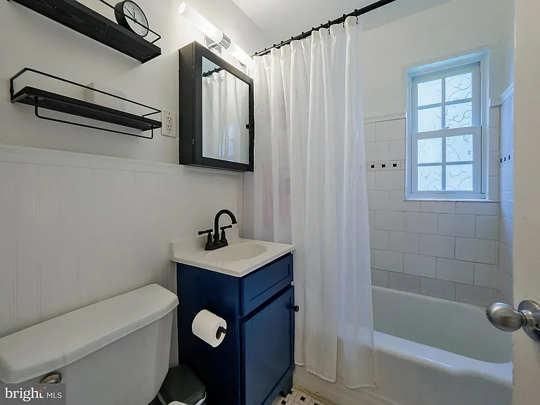 1608 W Abingdon Dr #102 — Photo 29
