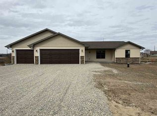 3276 W Lamplighter Trl, Beloit, WI 53513