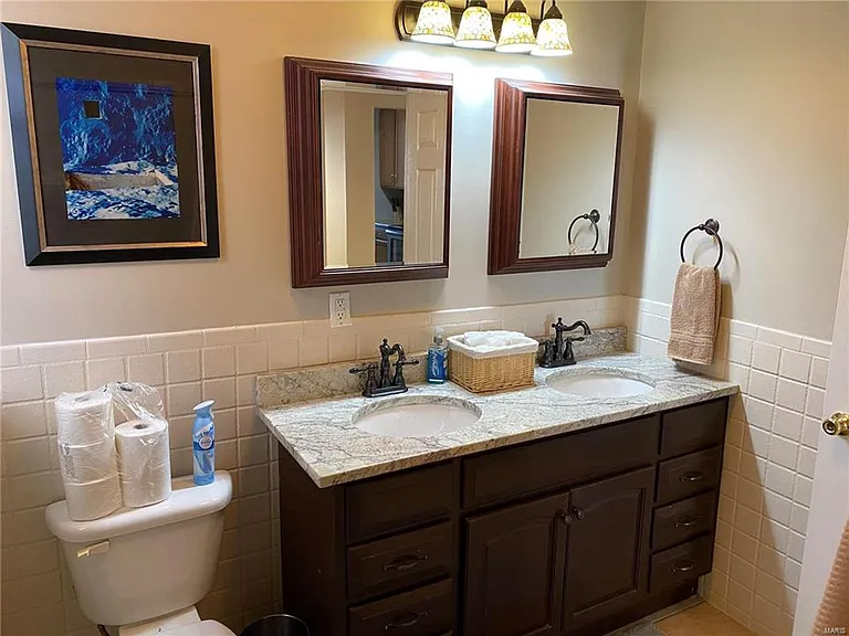 5375 Pershing Ave #1E — Photo 23