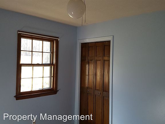 5th image of 161 Berkshire Pl