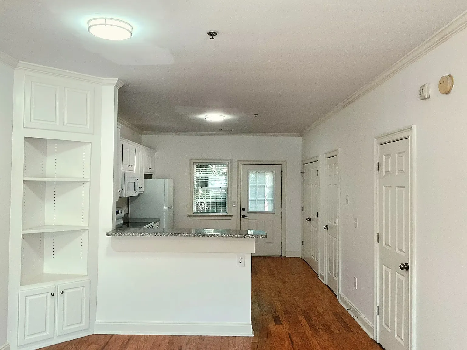 460 Barnett Shoals Rd — Photo 2