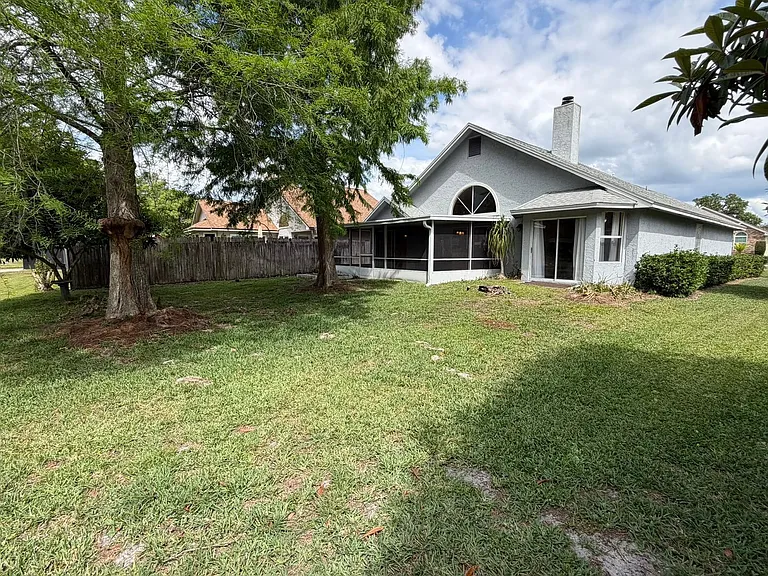 625 Remington Oak Dr — Photo 20