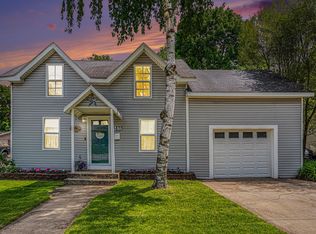 109 S Red Bud Trl, Buchanan, MI 49107