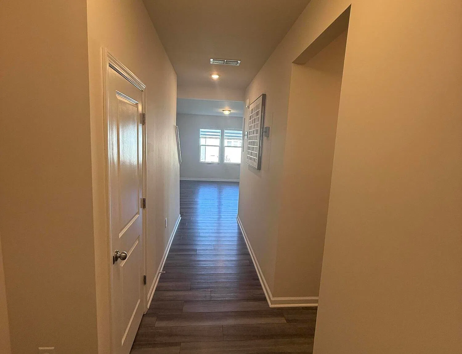 4 bed, 3.0 bath, $2,500 — Photo 4