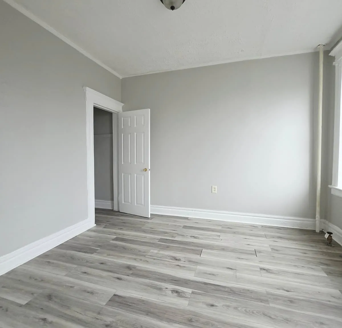 2 bed, 800 sqft, $1,699 — Photo 2