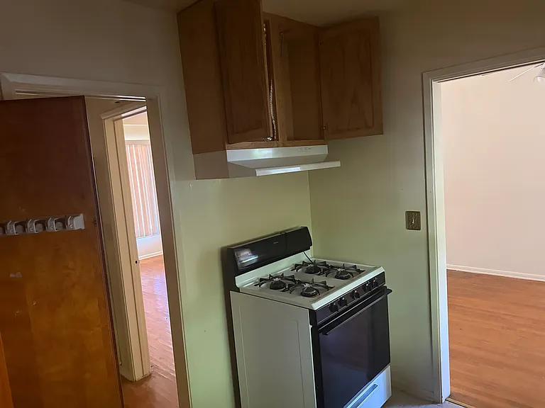 918 W Huntington Dr #C — Photo 5