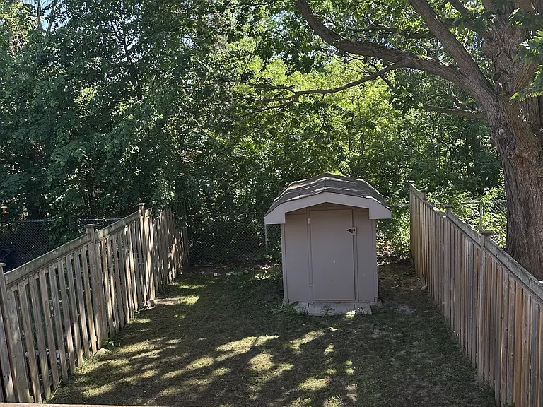 71 Sydenham Wls — Photo 17