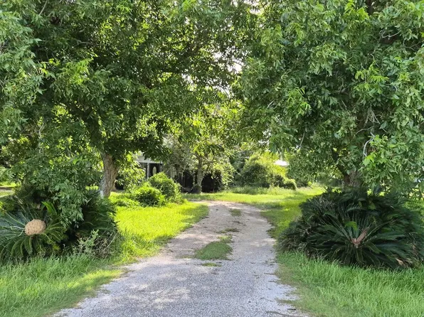 10280 State Highway 172, Lolita, TX 77971
