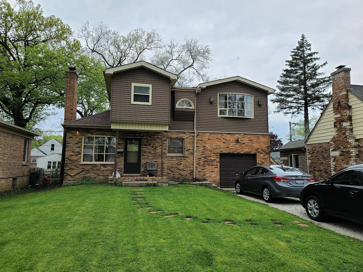 2428 Forest View Ave photo 1