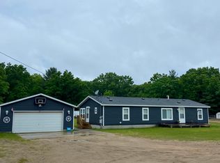 407 S Hilton Park Rd, Muskegon, MI 49442