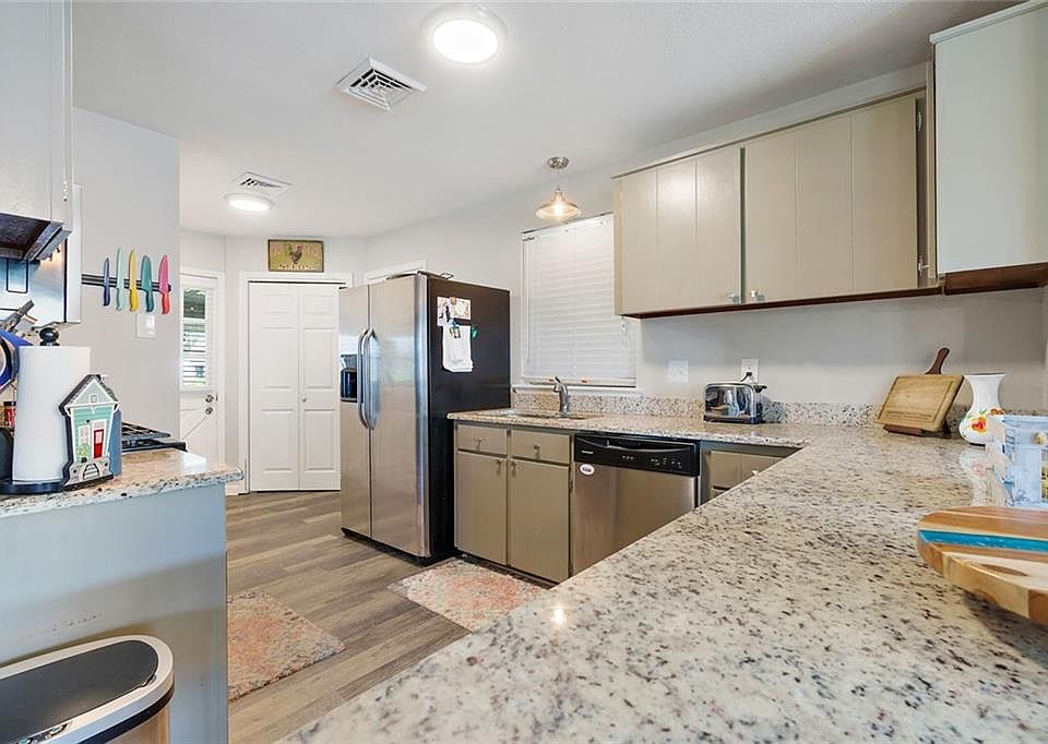 208 Woodland Hwy, Belle Chasse, LA 70037 Zillow