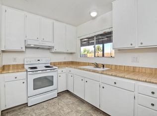 1453 Peacock Blvd, Oceanside, CA 92056
