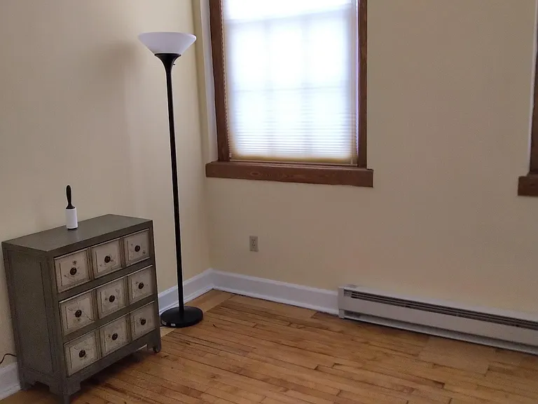 917 Madison St #109 — Photo 22