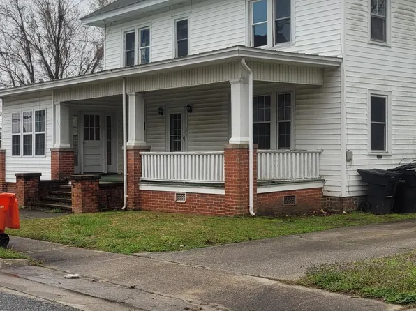 313 Culpepper St #A, Elizabeth City, NC 27909
