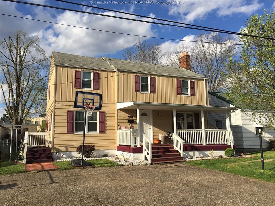 1st image of 200 N Park Dr