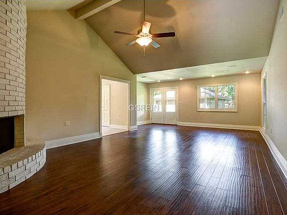 4th image of 504 Laurel Oak Dr