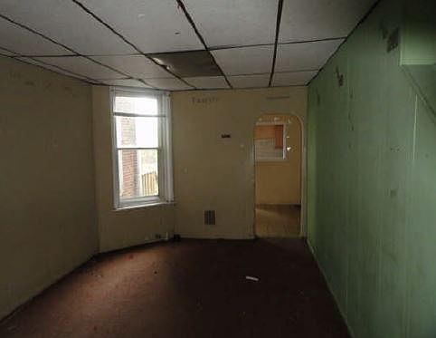 2nd image of 5032 Cottage St