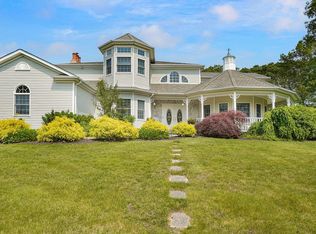 59 Lidge Drive, Farmingville, NY 11738