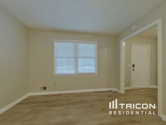 3rd image of 1418 Millstream Trl