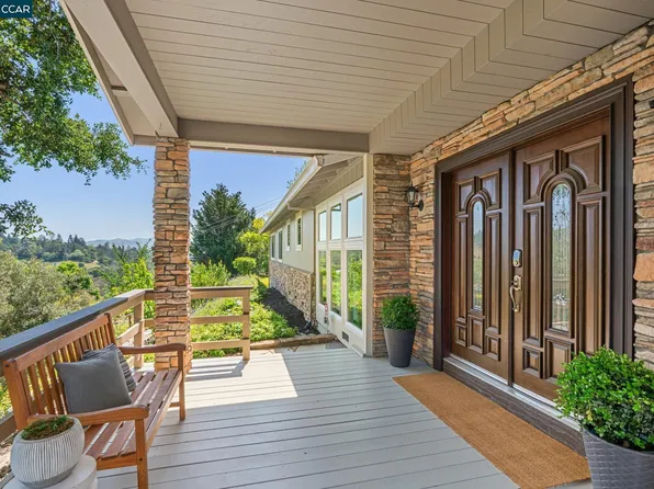 70 Lost Valley Dr, Orinda, CA 94563