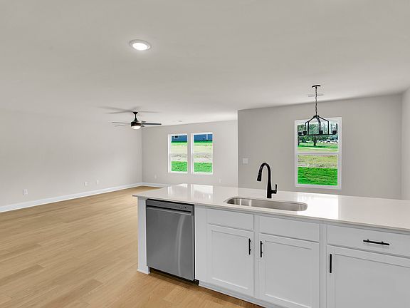 5th image of 1843 Memorial Drive Ext #1