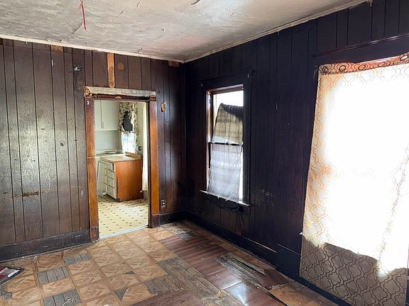 5th image of 810 N 7th St
