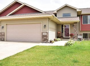 820 Cologne Ln, Waverly, MN 55390