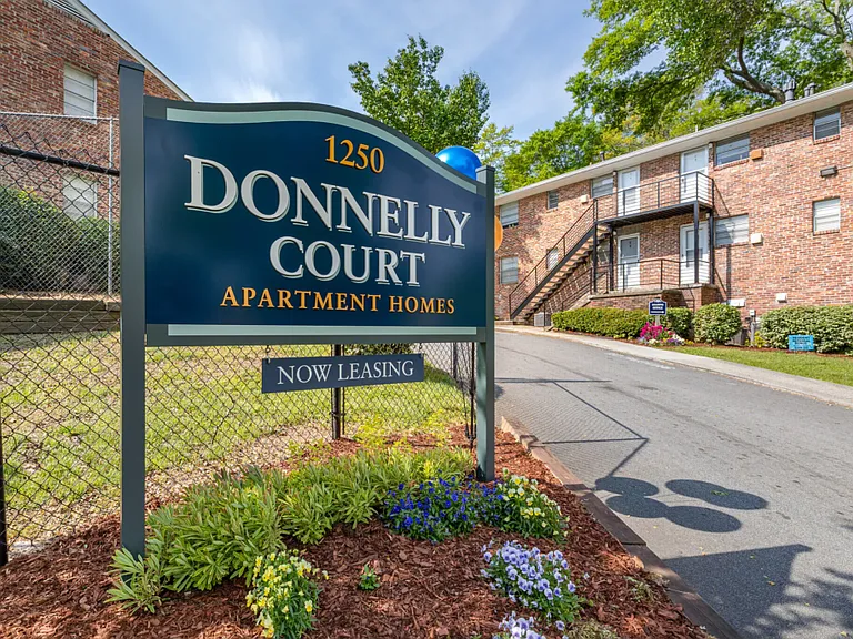 Donnelly Court — Photo 1